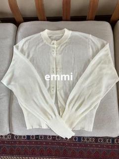 emmi アイボリー ボタン付きシアーカーディガン 長袖のサムネイル