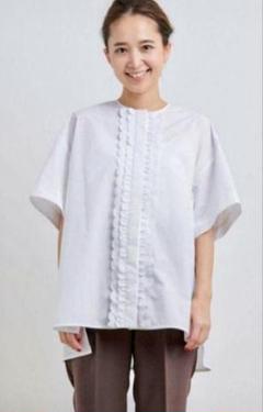 yori ヨリ　スカラップコットンリネンブラウス　レディース　ホワイト　USED ♡美品♡ yori スカラップリネンコットンブラウス 38 - メルカリ