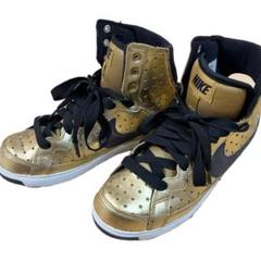 【24.5】NIKE エアトゥループ ゴールド  レディース　星柄のサムネイル