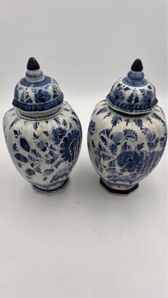 デルフト焼手描き青白陶器の蓋付き壺