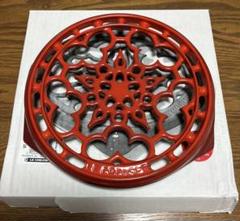 【ルクルーゼ】キャンドルウォーマー トリベット　レッド　新品 ルクルーゼ】キャンドルウォーマー トリベット レッド 新品