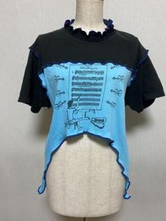 リメイク　黒×水色　うねり切り替え クロップドTシャツ