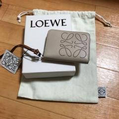 ロエベ カードジップウォレット