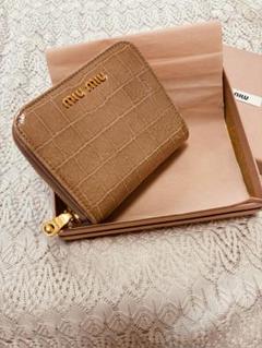 miumiu 折りたたみ財布