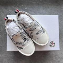 新品未使用！モンクレール スリッポン キッズ　17.4cm