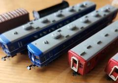Nゲージ鉄道模型 客車セット【赤色客車室内照明付き】