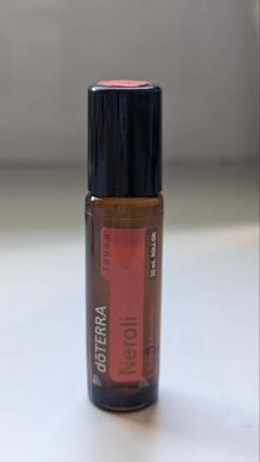 １点限定♡未開封doTERRAドテラ　ネロリタッチ　ロールオン 新品未開封】ネロリタッチ10mL ロールオン doTERRA ドテラ