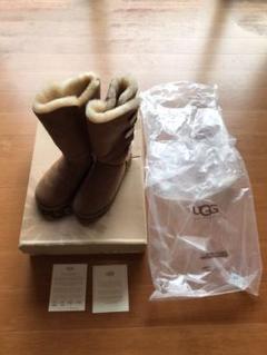 ugg bailey button tripの中古/未使用品を探そう! - メルカリ