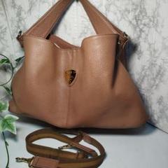 ⑧美品アタオ 2way ショルダーバッグ アーモンド レザー A4可 週末SALE⑧美品アタオ 2way ショルダーバッグ アーモンド レザー