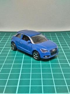 アウディ ディーラー限定品？ 特注？1/43 A1 初代 サムライブルー