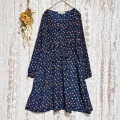 美品✨キューティーブロンド　長袖ワンピース(M)紺　花柄　総柄膝丈a2293N7