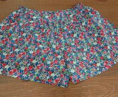 アーバンリサーチロッソ 花柄ショートパンツ
