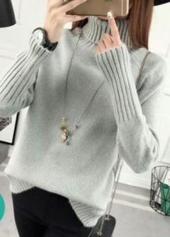 グレー タートルネック ニット