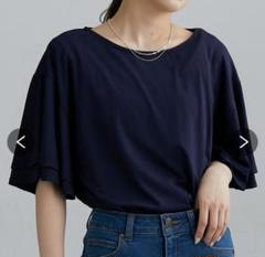 ニッセン　ゆるっと落ち感　袖フリルトップス