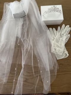⚠️ Hao ⚠️ ウェディング　グローブ・ベール・ティアラ ⭐︎3点セット⭐︎ ⚠️ Hao様専用 ⚠️ ウェディング グローブ・ベール・ティアラ