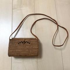 バリ島でオーダーしたカゴバッグ　２回使用　難１箇所 バリ島でオーダーしたカゴバッグ2回使用難1箇所