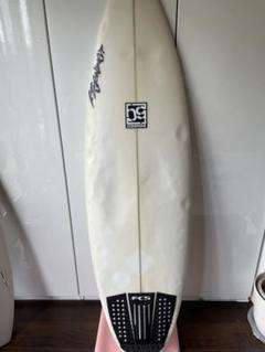 ショートボード トライフィン　5’7’’