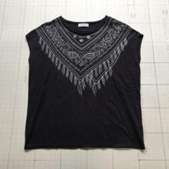 ト2506-②-4485 ビューティーアンドユースUA ペイズリー刺繍Tシャツ