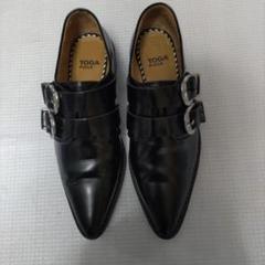 トーガプルラ✨️ダブルベルトシューズポインテッドトゥ金具