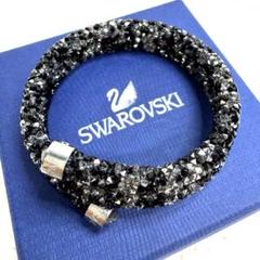 スワロフスキー バングル　ブレスレット　クリスタル　ブラック