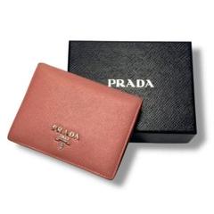 PRADA レザー 二つ折り財布 レッド　中古品　プラダ 財布 プラダ 三つ折り財布 レザー ミニウォレット レター 1MH021