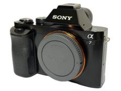 【美品】Sony α7 ilce7初代+ バッテリー + Mマウントアダプター 美品】Sony α7 ilce7初代+ バッテリー + Mマウントアダプター