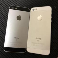 iPhone SE バッテリー96%と93%、シムフリー　　32と16 GB￼ iPhone SE バッテリー96%と93%、シムフリー 32と16 GB￼ - メルカリ
