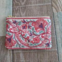 インド刺繍リボン　ポーチ　白地&ピンク花柄刺繍