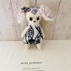 ミナペルホネン ⚮̈ patchちゃん 人形 ぬいぐるみ ミナペルホネン タレ耳うさちゃん(2) - メルカリ