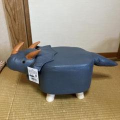 恐竜ベンチ