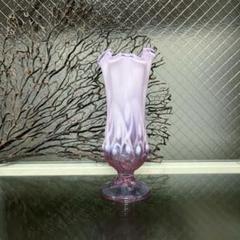 骨董　時代ガラス　乳白色暈し　オパールセント 薄紫色　鈴蘭プレス　花器 骨董 時代ガラス 乳白色暈し オパールセント 薄紫色 鈴蘭プレス