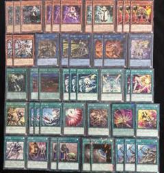 遊戯王　閃刀姫デッキ　高レアリティ　20th多数　スリーブ付き 遊戯王 閃刀姫デッキ 高レアリティ 20th多数 スリーブ付き