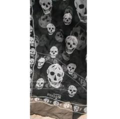 【a】Alexander McQueen スカル柄バンダナ Alexander McQueen Black Skull Scarf - Ann's Fabulous Closeouts