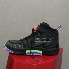 Off-White × Nike Air Force 1 Mid "Black"のサムネイル