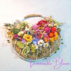 Lemonade Bloom フラワーバスケットワイヤーリースのサムネイル