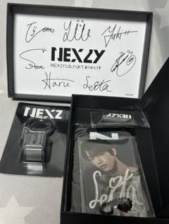 NEXZ キーホルダー＆定期入れ＆バッジ FC早期入会特典 W会員限定 NEXZ ファンクラブ特典 早期入会特典ダイスキーホルダー付き