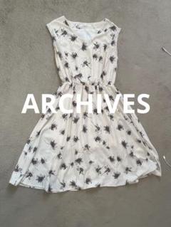 ARCHIVES 花柄ノースリーブ膝丈ワンピース
