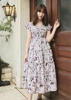 ワンピース herlipto Watercolor Floral Tiered Dress Watercolor Floral Tiered Dress herlipto ワンピース