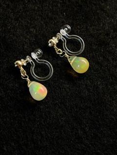 プレシャスオパール　ノンホールピアス　ハンドメイド　天然石　オパール