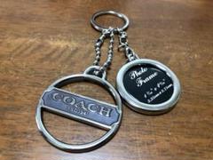 【新品未使用】COACH キーホルダー　写真入れ　シグネチャーエンボス Amazon.co.jp: [コーチ] エンボスドシグネチャー ピクチャー