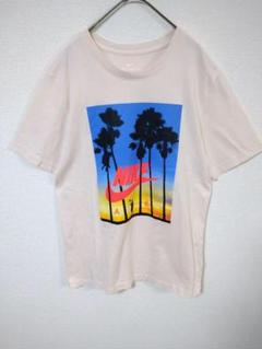 ナイキ　NIKE　Tシャツ　メンズM　淡いベージュ色　前面プリント