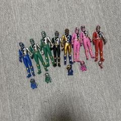 戦隊ヒーロー フィギュアセット 3体 2025年最新】戦隊ヒーローの人気アイテム - メルカリ