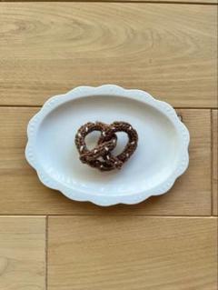ハンドメイド　編み物　マグネット付きプレッツェル　棒針編み　編みぐるみ