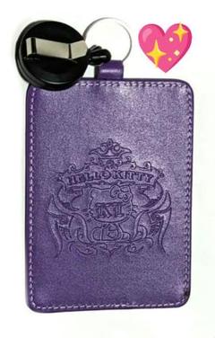 ♡新品♡サンリオ♡ハローキティーちゃん 固定リール付き　定期入れパスケース♡