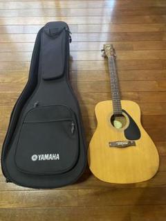 Yamaha F310 アコースティックギターとケースのサムネイル
