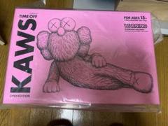 KAWS time off PINK MEDICOMTOYのサムネイル