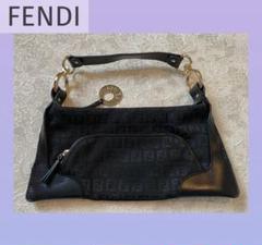 贈り物 ☆廃盤レアデザイン☆】FENDI フェンディ ロゴチャーム バッグ