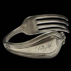 Tiffany & Co. ヴィンテージフォークバングル Tiffany & Co. シルバーフォークバングル - メルカリ