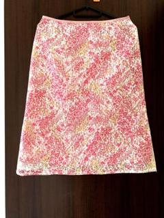 【美品】ピンク花柄タイトスカート ひざ丈 ピンク系