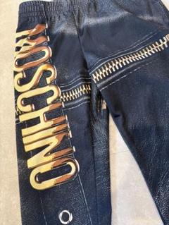 MOSCHINO ジッパー柄 スリムフィットパンツ ブラック
